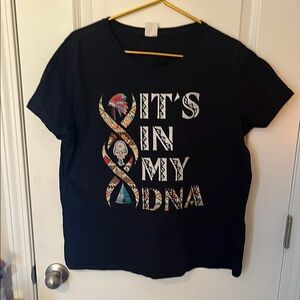 Black Graphic Tee - Short Sleeve